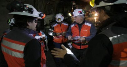 Organizaciones sociales de San José de Maipo visitaron el corazón del proyecto Alto Maipo, la caverna del sector Las Lajas