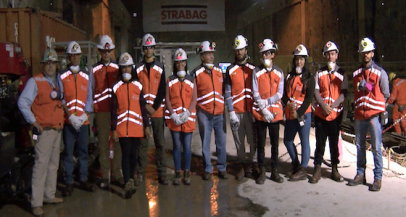 Jóvenes visitan la caverna del proyecto Alto Maipo